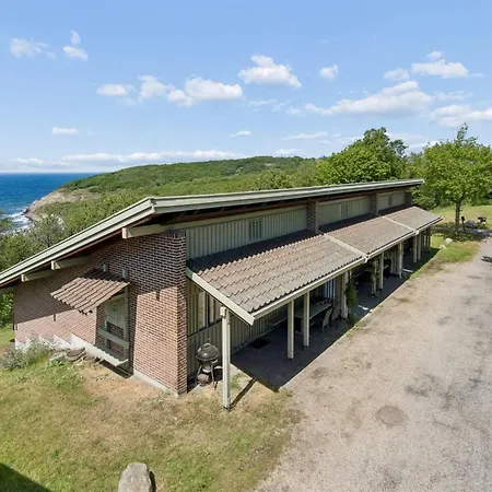 Arnt - 100m From The Sea By Interhome